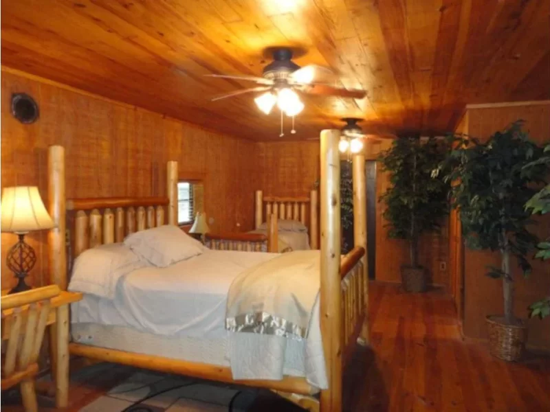 bedroom rustic cabin