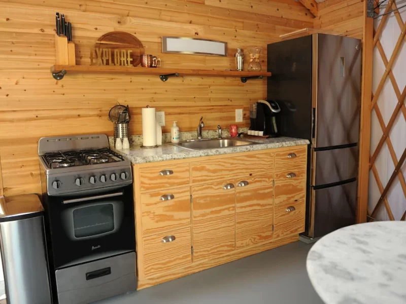kitchen waterfront cabin